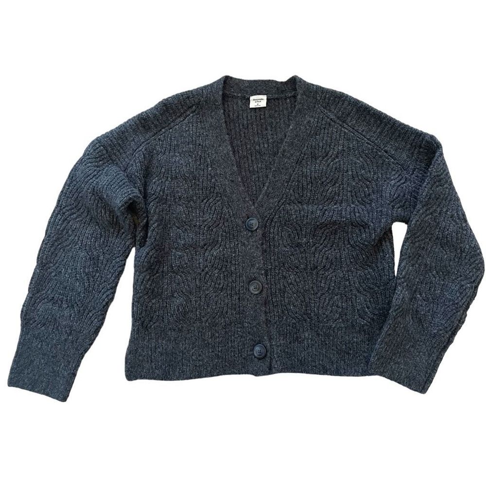Abercrombie & Fitch Gray Button Front Cropped Cardigan Sweater Women’s Sz Medium